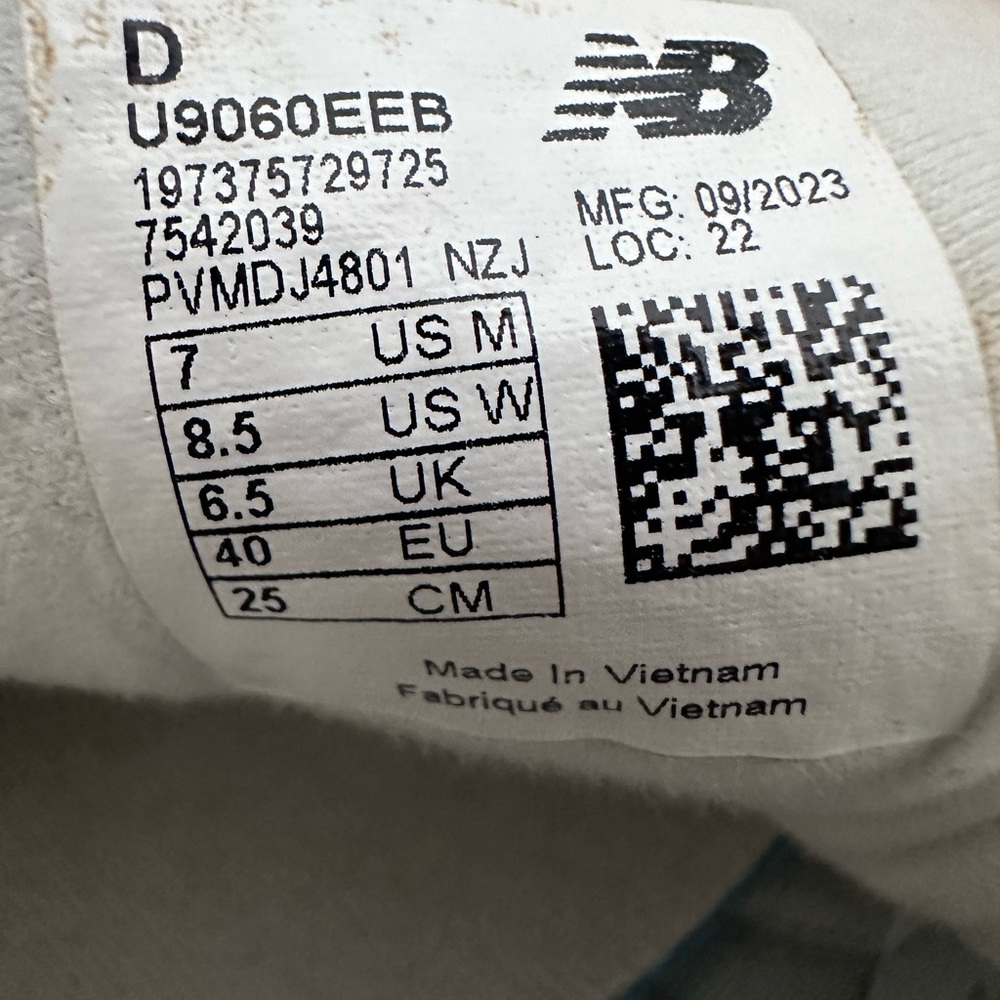 New Balance 9060 Moonrock Linen Women’s 8.5 - Picture 5 of 6